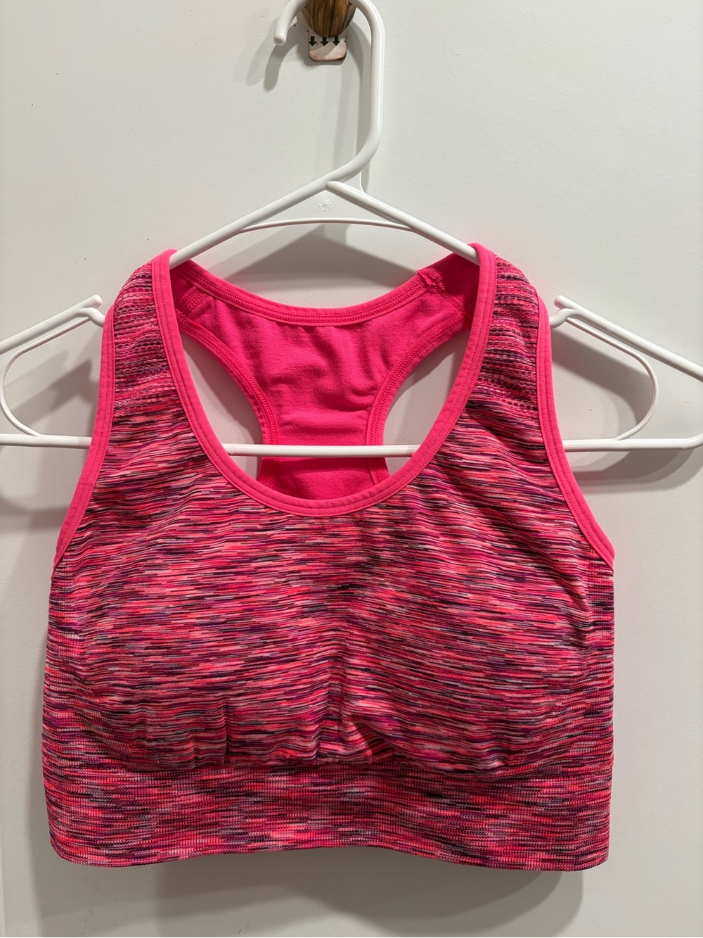 Tek Gear Women’s Medium Pink Sports Bra Low Impact Removable Padding 

Condition